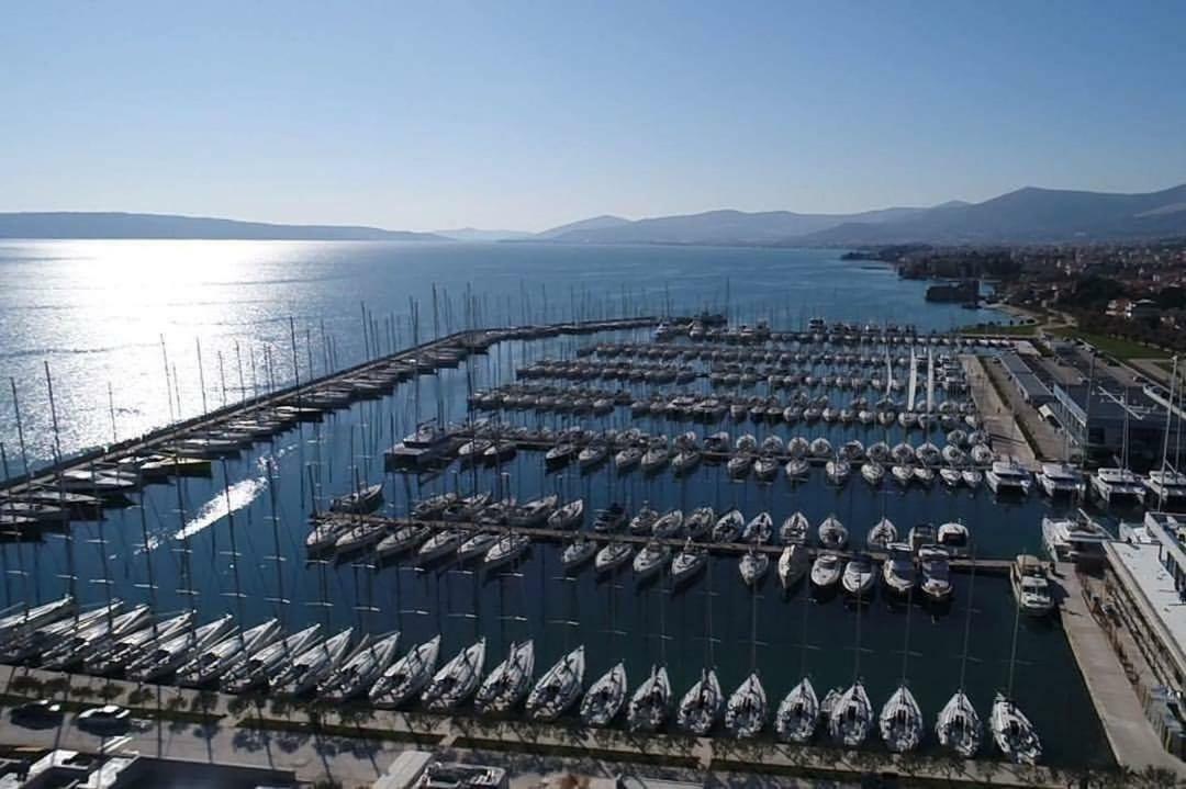 Modern Apartment Near Split & Trogir Kaštela Екстериор снимка