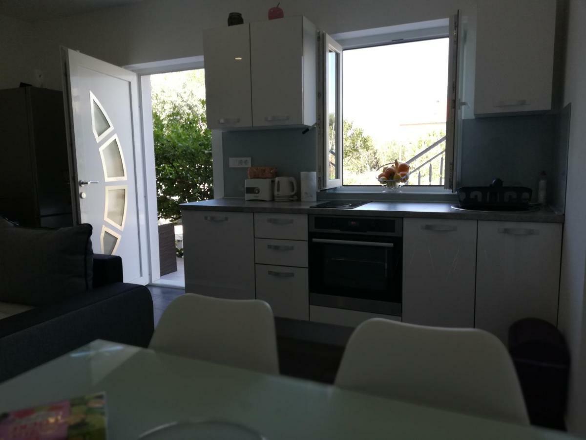 Modern Apartment Near Split & Trogir Kaštela Екстериор снимка